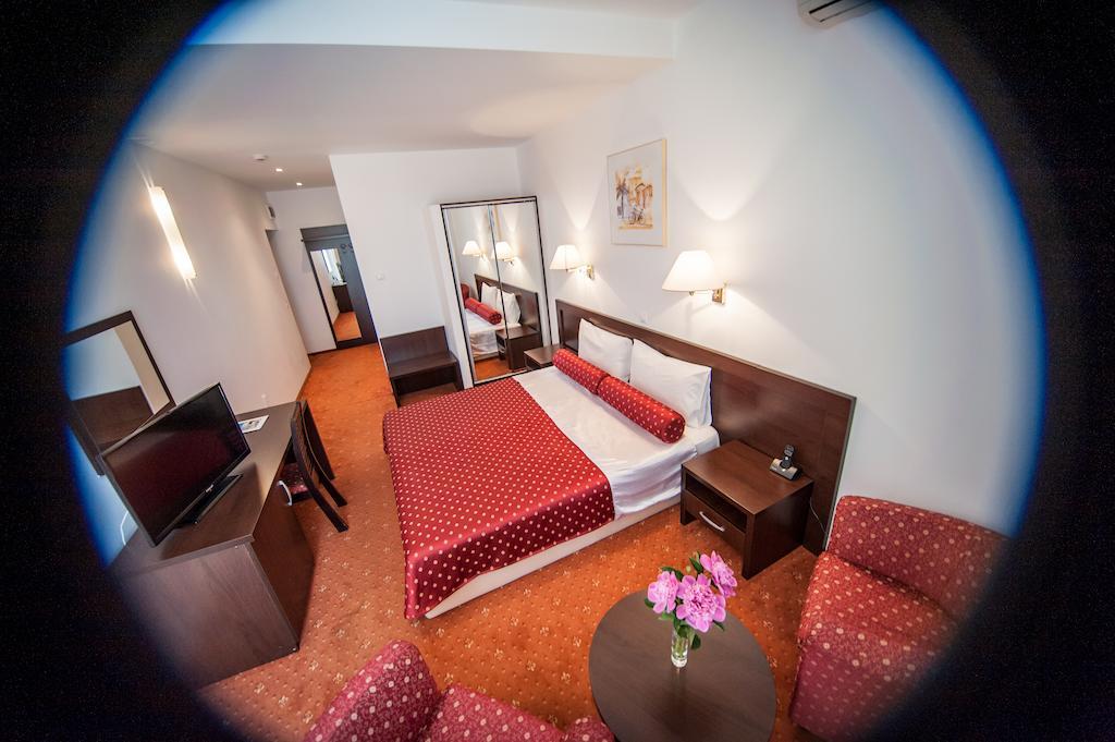 Hotel Mon Jardin Mahmudia Esterno foto
